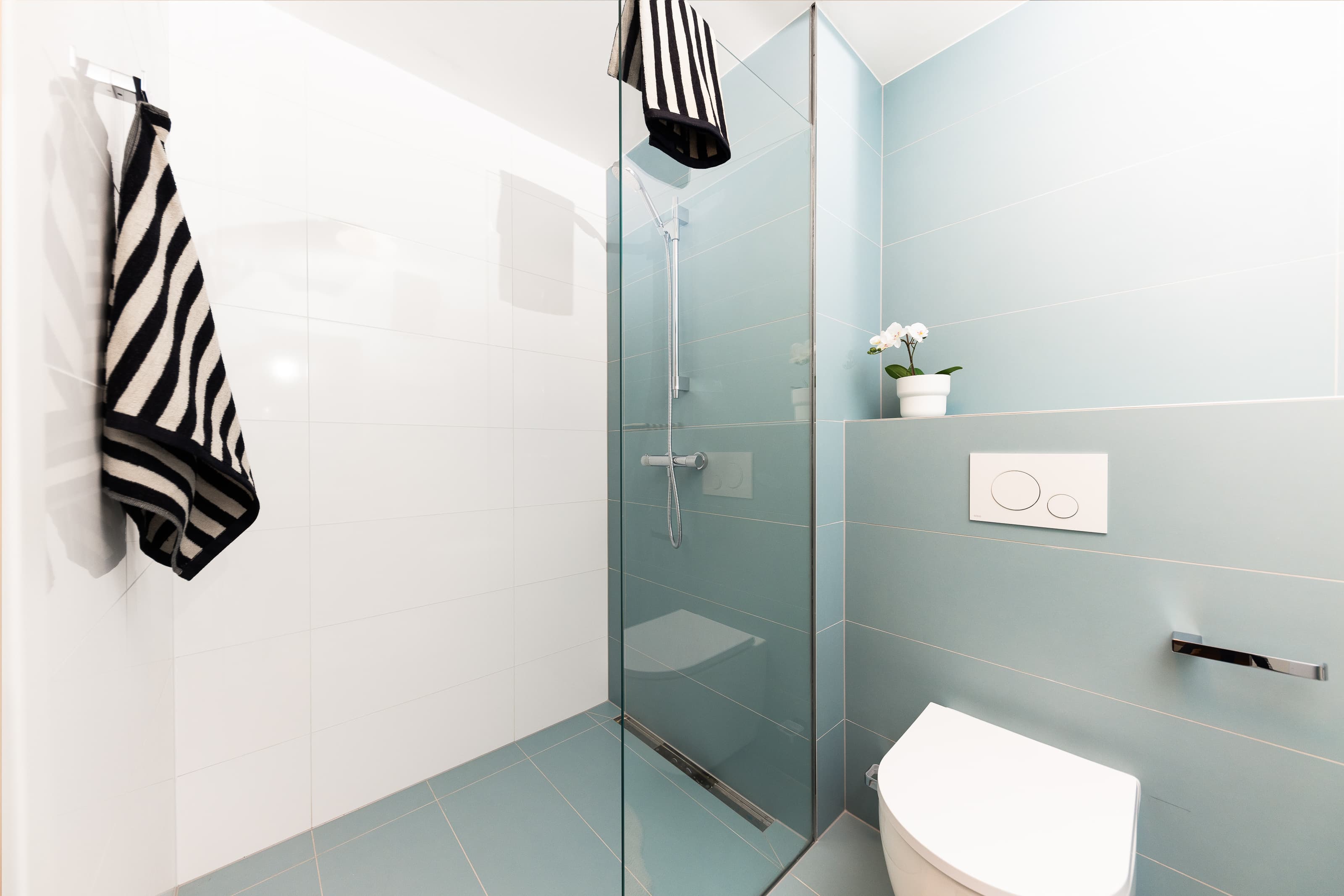 Modern bathroom